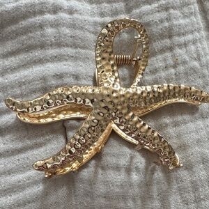 Gold Starfish Brooch